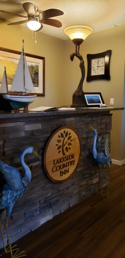 Lakeside Country Inn Manitou Beach Ngoại thất bức ảnh